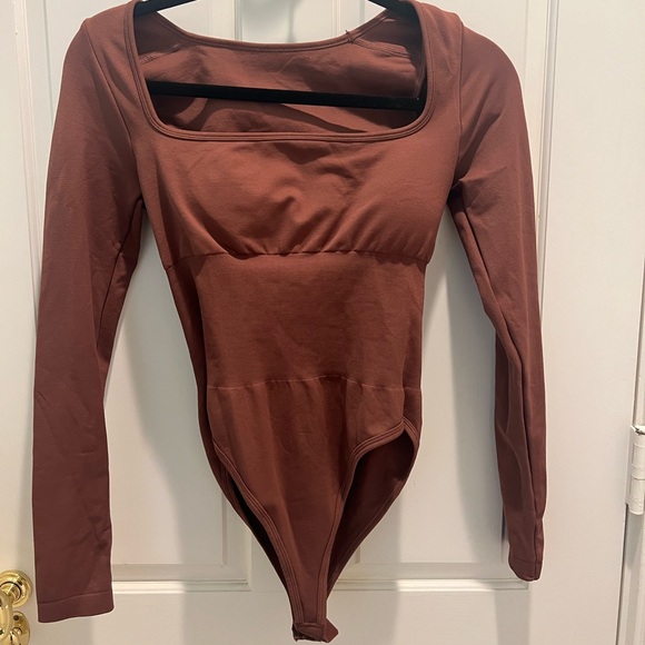 Amazon Bodysuit - Picture 2 of 5